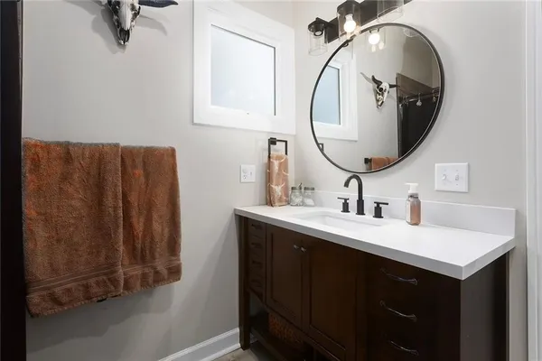 $245,000 | 10 West Broadway Street, Higginsville, MO 64037