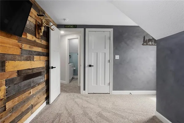 $245,000 | 10 West Broadway Street, Higginsville, MO 64037