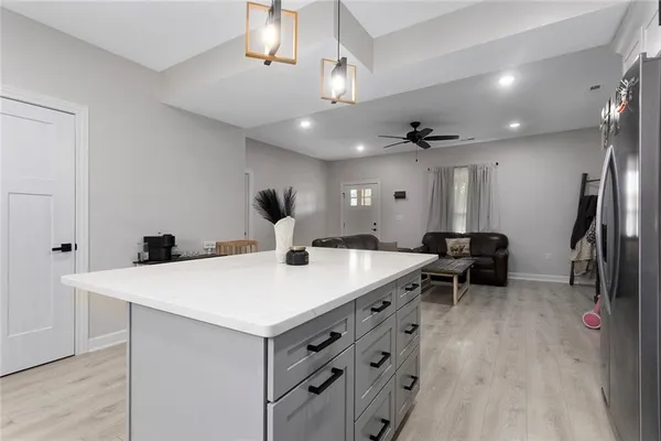 $245,000 | 10 West Broadway Street, Higginsville, MO 64037