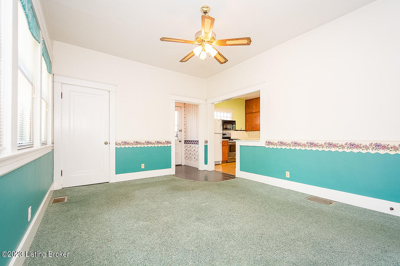3819 Poplar Level Road Louisville, KY 40213 - Photo 15 of 45 Family Room
