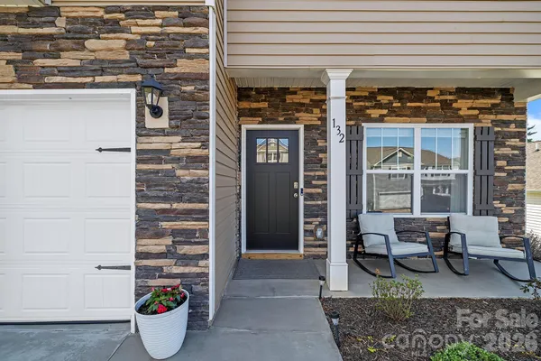 $469,000 | 132 Ridgeview Lane, Mars Hill, NC 28754