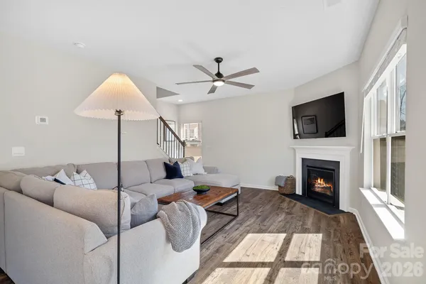 $469,000 | 132 Ridgeview Lane, Mars Hill, NC 28754