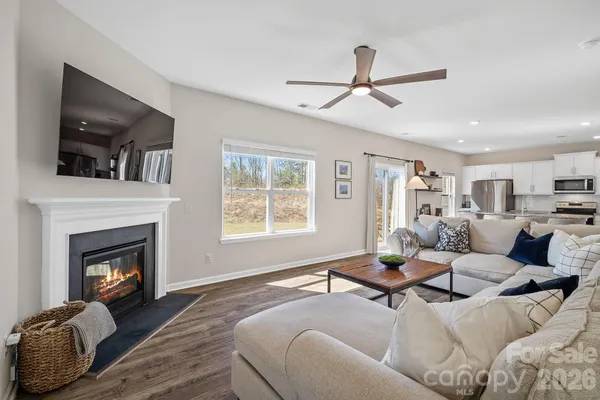 $469,000 | 132 Ridgeview Lane, Mars Hill, NC 28754