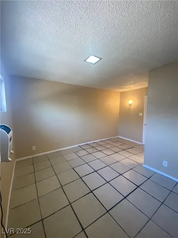 $850 | 236 West Philadelphia Avenue, Unit 4, Las Vegas, NV 89102