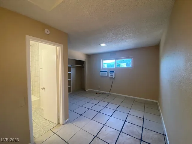 $850 | 236 West Philadelphia Avenue, Unit 4, Las Vegas, NV 89102