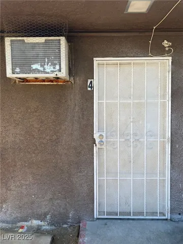 $850 | 236 West Philadelphia Avenue, Unit 4, Las Vegas, NV 89102