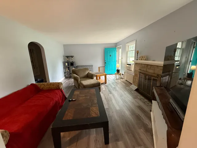 $324,900 | 2313 Deckner Avenue, Green Bay, WI 54302