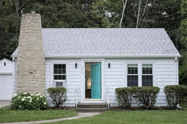 $299,900 | 2313 Deckner Avenue, Green Bay, WI 54302