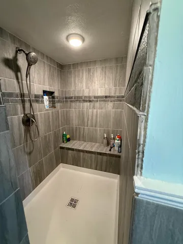 $324,900 | 2313 Deckner Avenue, Green Bay, WI 54302