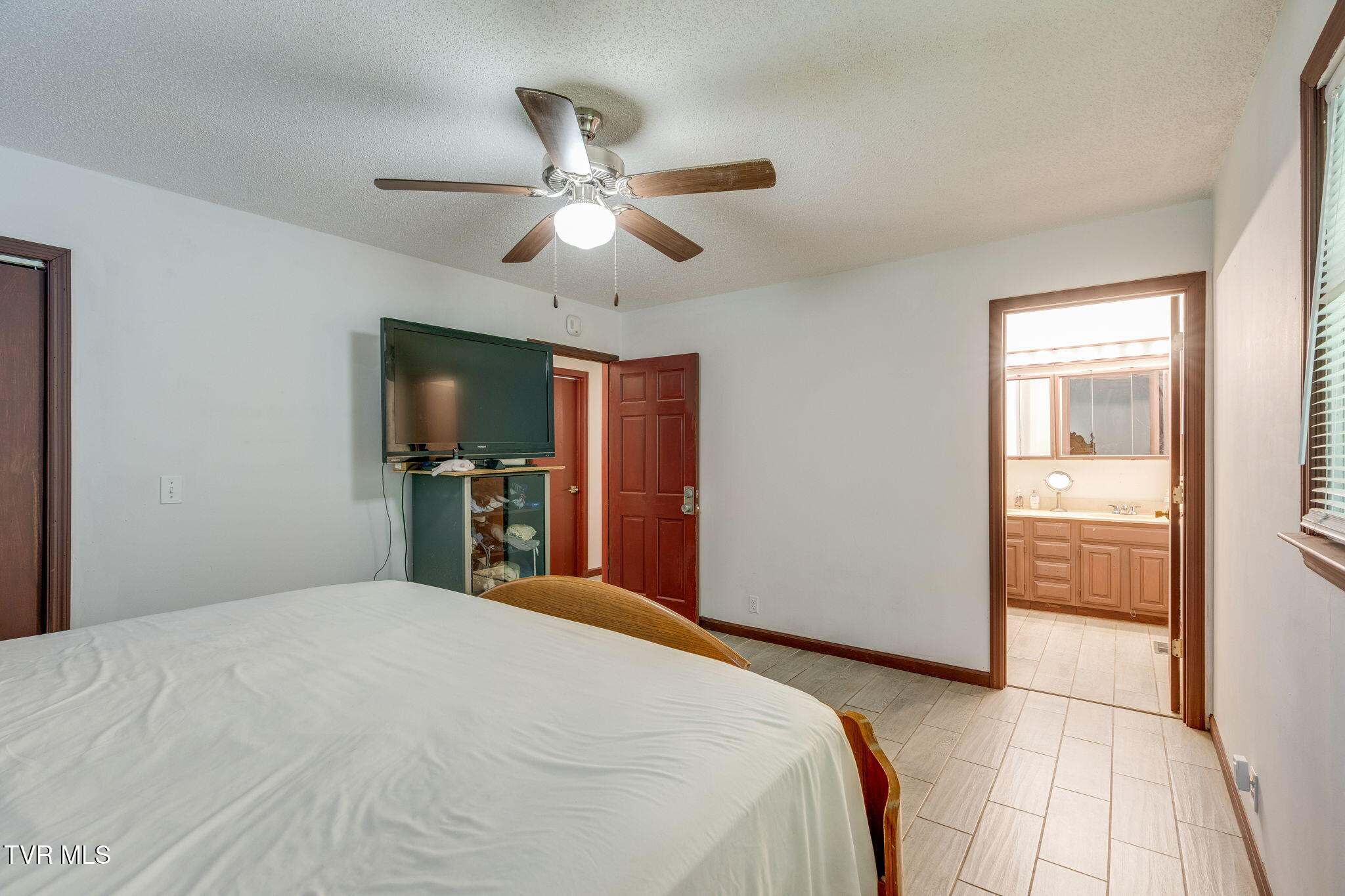 959 Dry Creek Road Jonesborough, TN 37659 - Photo 16 of 54 016