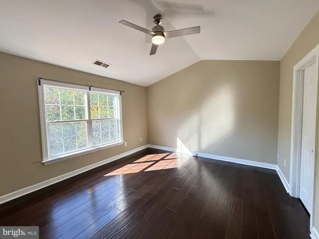 $565,000 | 15656 Avocet Loop, Woodbridge, VA 22191