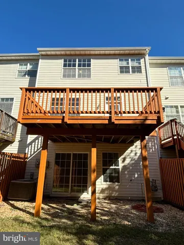 $565,000 | 15656 Avocet Loop, Woodbridge, VA 22191