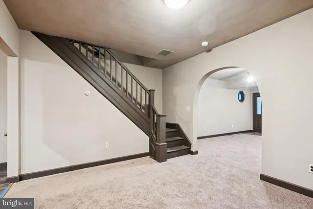 a view of entryway and hall