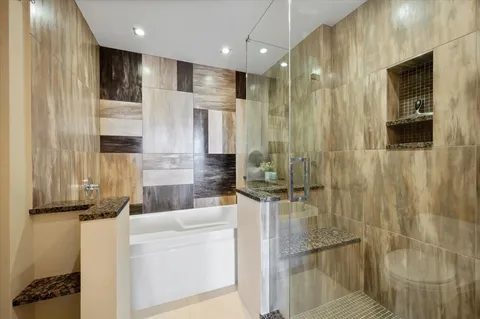 $699,000 | 653 North Kingsbury Street, Unit 1103, Chicago, IL 60654