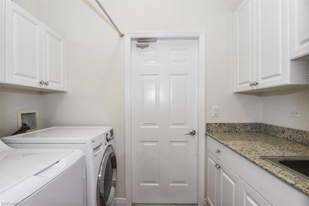 3351 Sandpiper Way Naples, FL 34109 - Photo 37 of 47