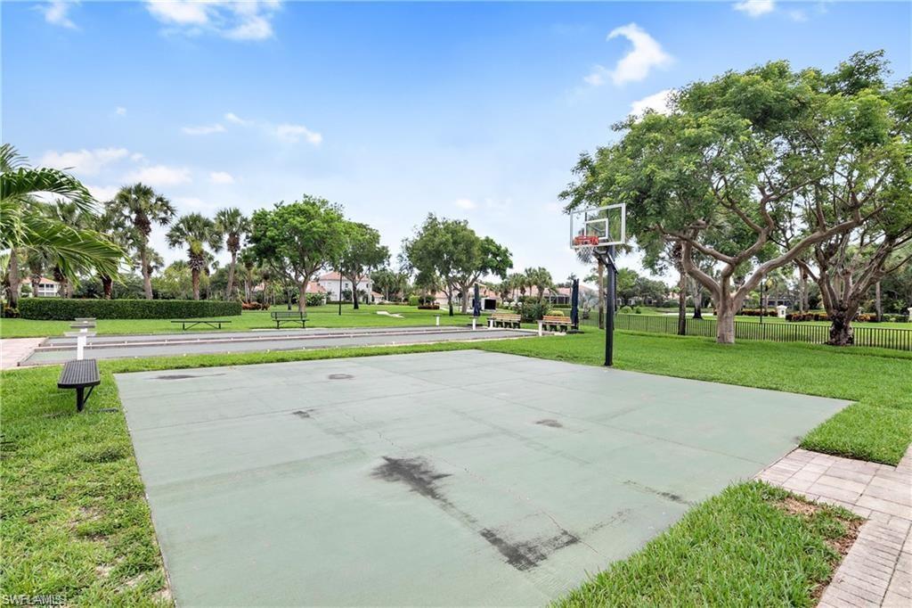 3351 Sandpiper Way Naples, FL 34109 - Photo 38 of 47