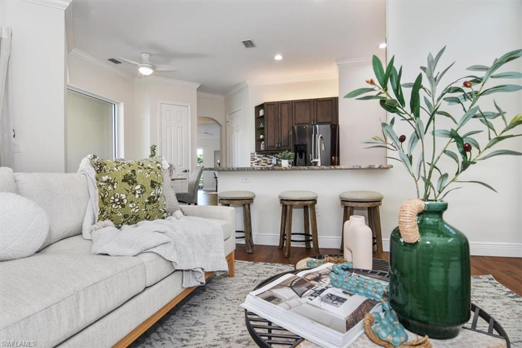 3351 Sandpiper Way Naples, FL 34109 - Photo 4 of 47