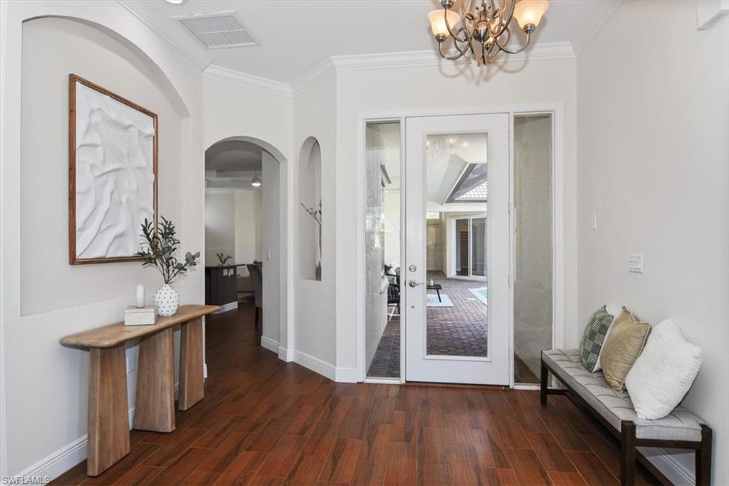 3351 Sandpiper Way Naples, FL 34109 - Photo 9 of 47