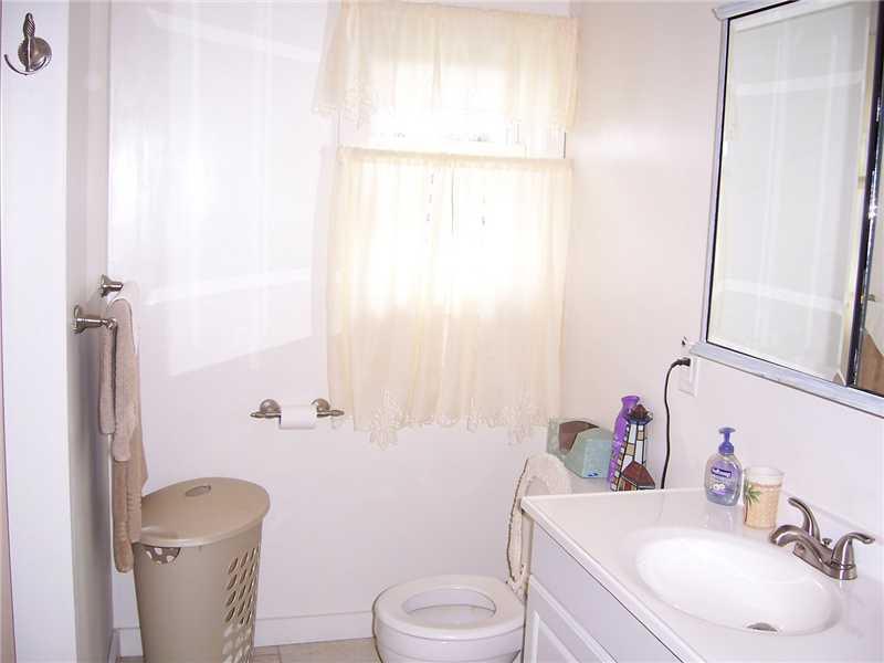 114 Griffin Road Levant, ME 04456 - Photo 11 of 33 Bathroom.