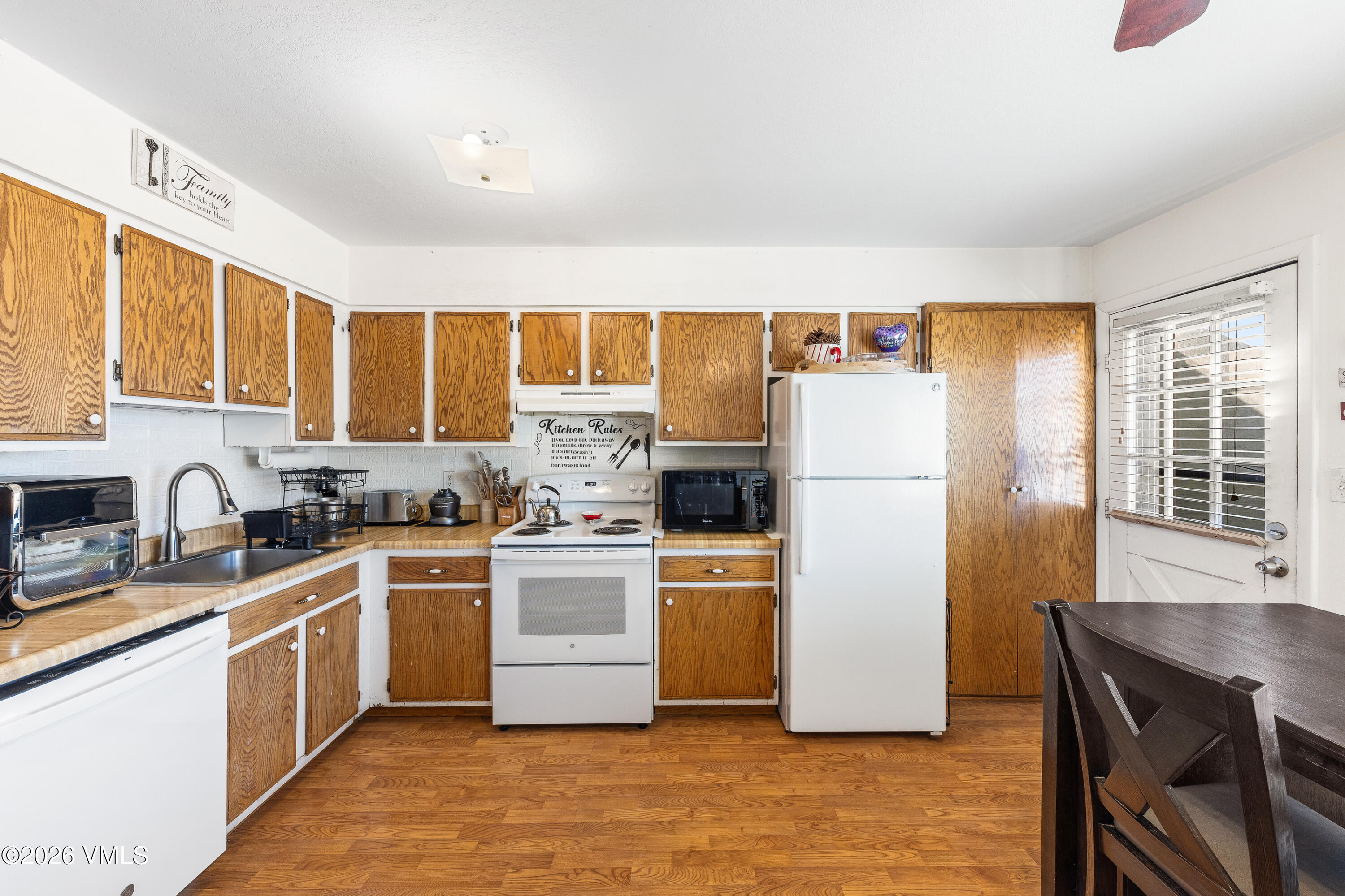 85 Chambers Avenue, Unit 5 Eagle, CO 81631 - Photo 7 of 37 Kitchen