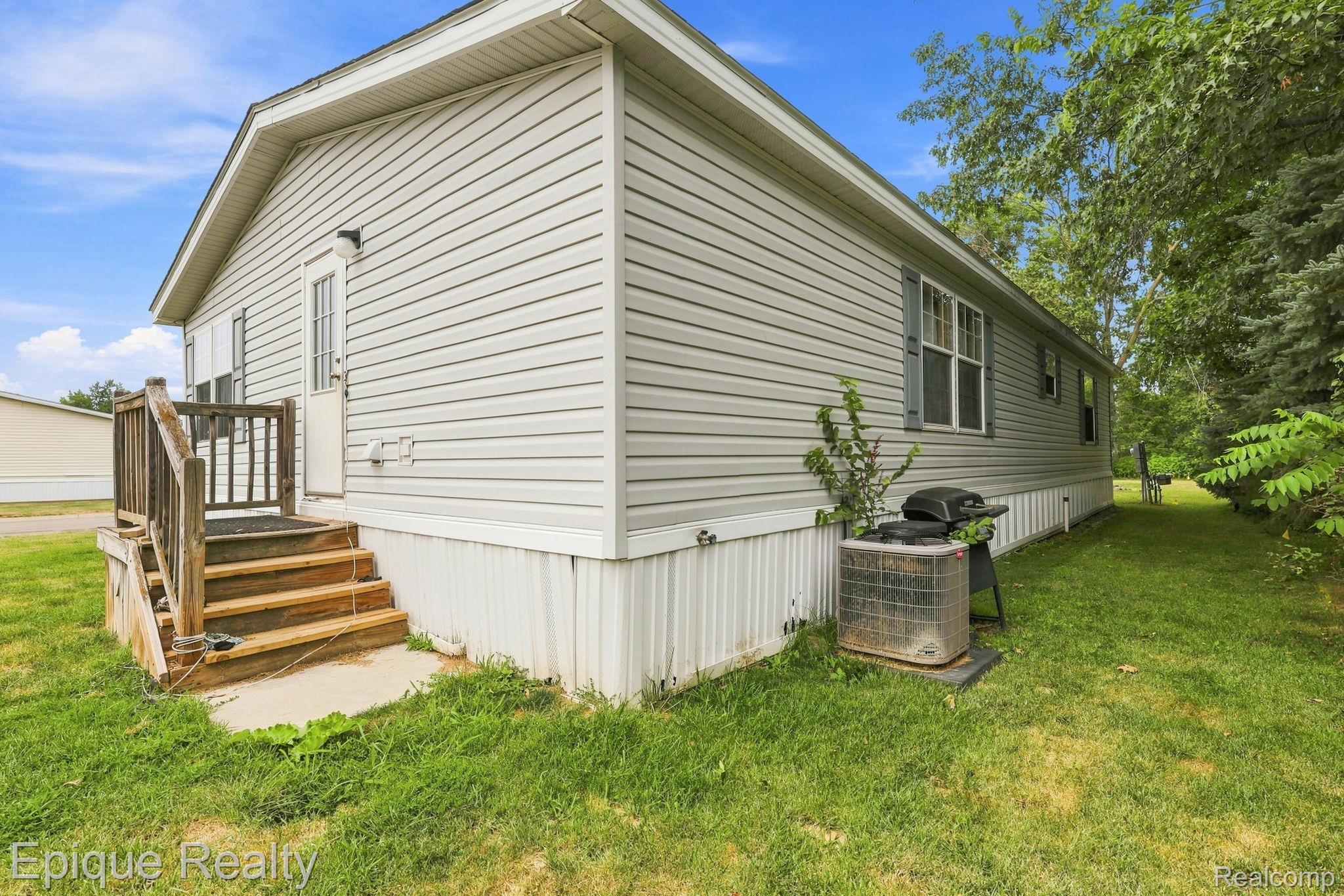 5247 Van Orden Road, Unit 604 Webberville, MI 48892 - Photo 25 of 25 25-web-or-mls-2Z6A2103.jpg