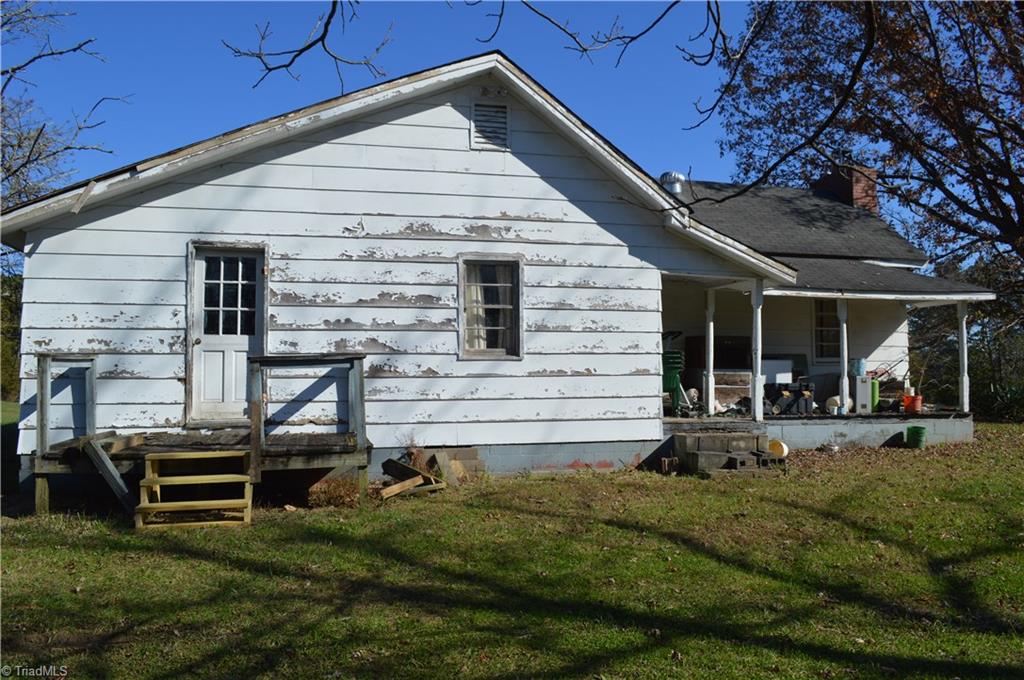 968 Romie Snow Road Dobson, NC 27017 - Photo 4 of 13 Gallery Image 4