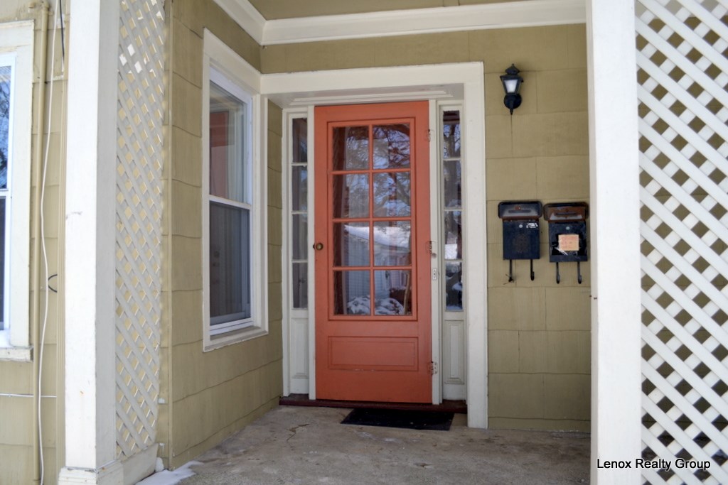40 County Road Barrington, RI 02806 - Photo 11 of 33 Gallery Image 11