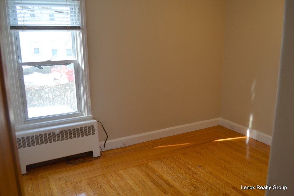 40 County Road Barrington, RI 02806 - Photo 19 of 33 Gallery Image 19