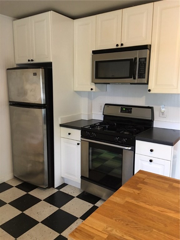 40 County Road Barrington, RI 02806 - Photo 27 of 33 Gallery Image 27