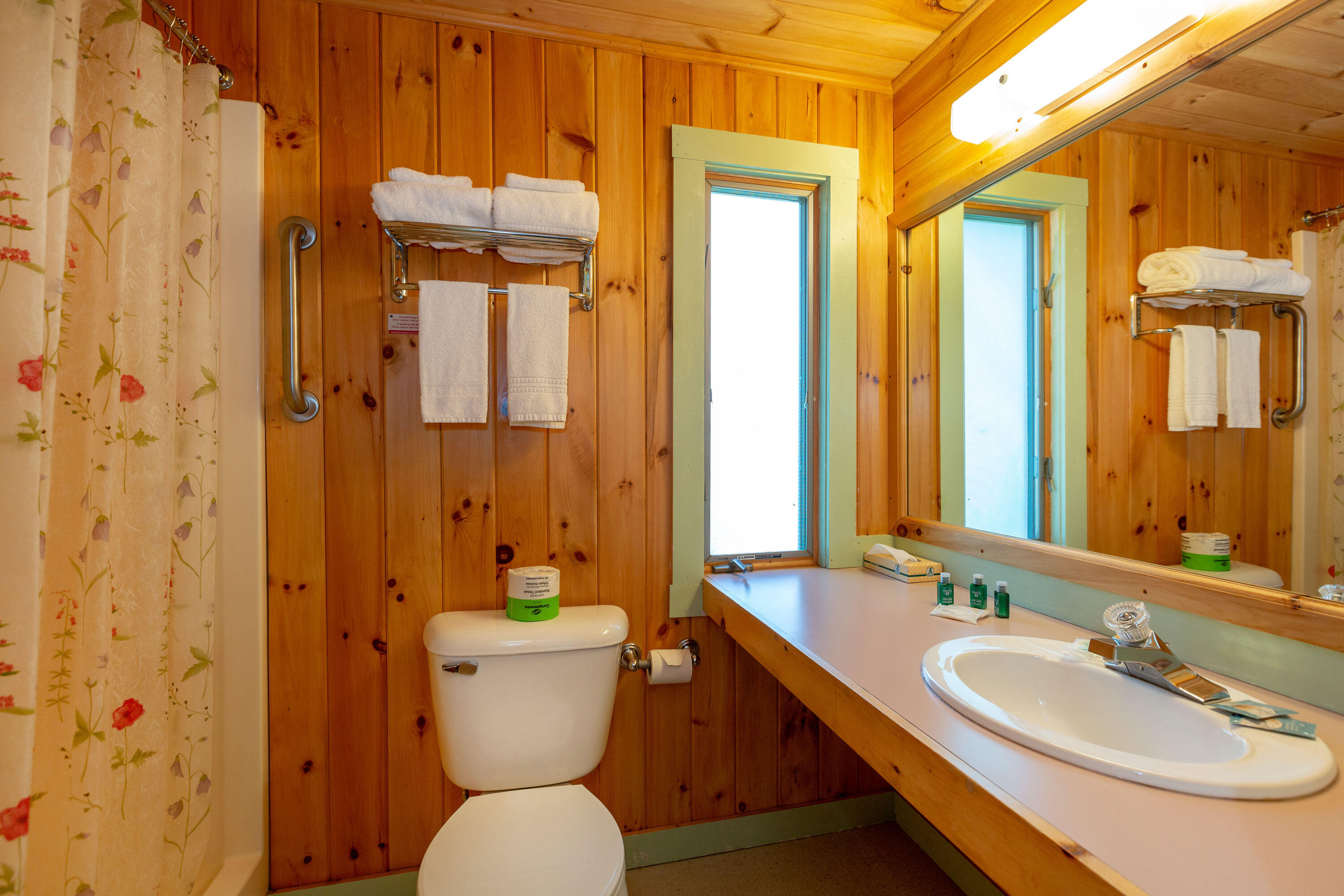 596-608 Bath Road Wiscasset, ME 04578 - Photo 67 of 87 Wiscasseet Lodge_Dunbar_72