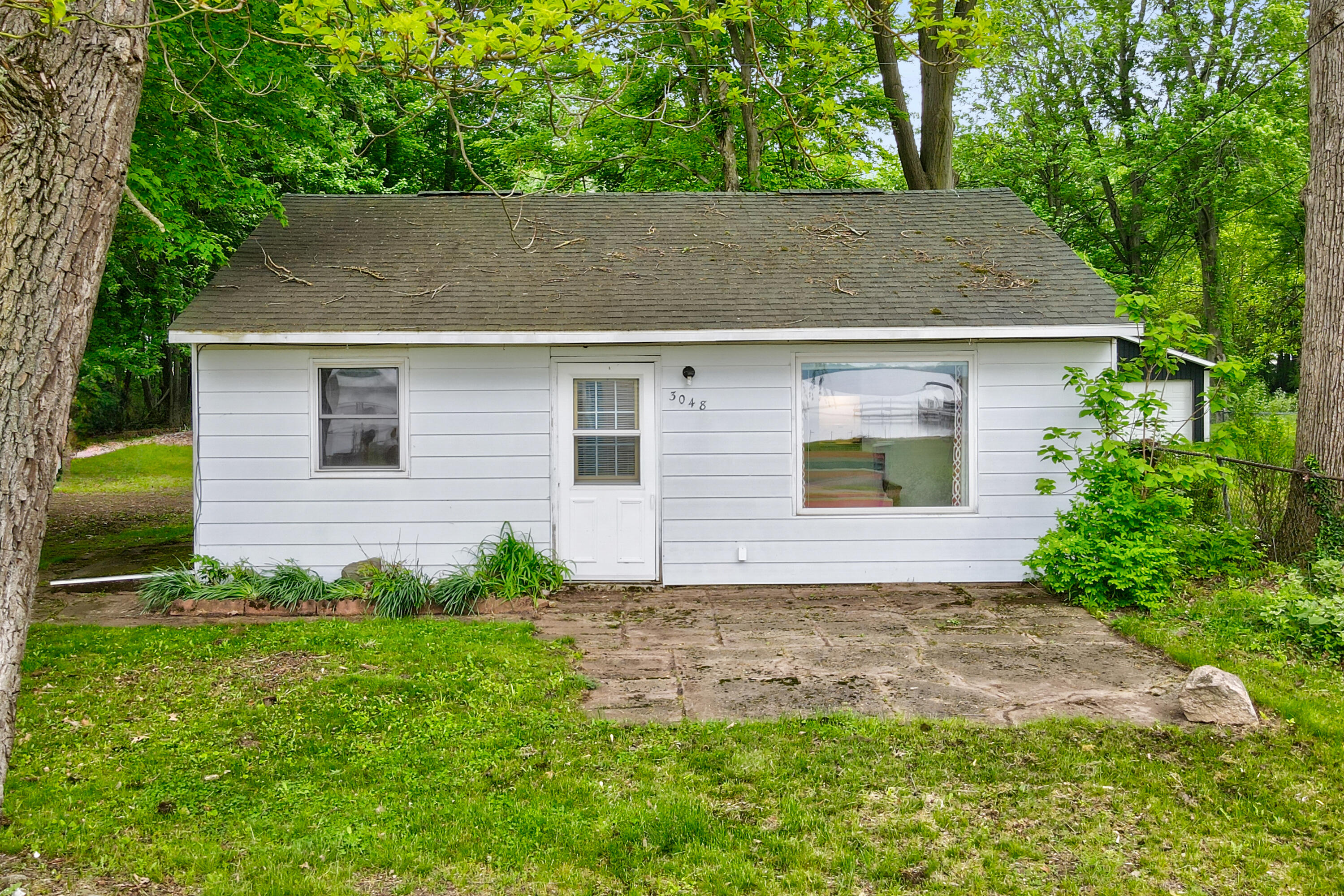 3048 East Baseline Road Gobles, MI 49055 - Photo 2 of 35 Shanna Ax 3048 Baseline Road-1