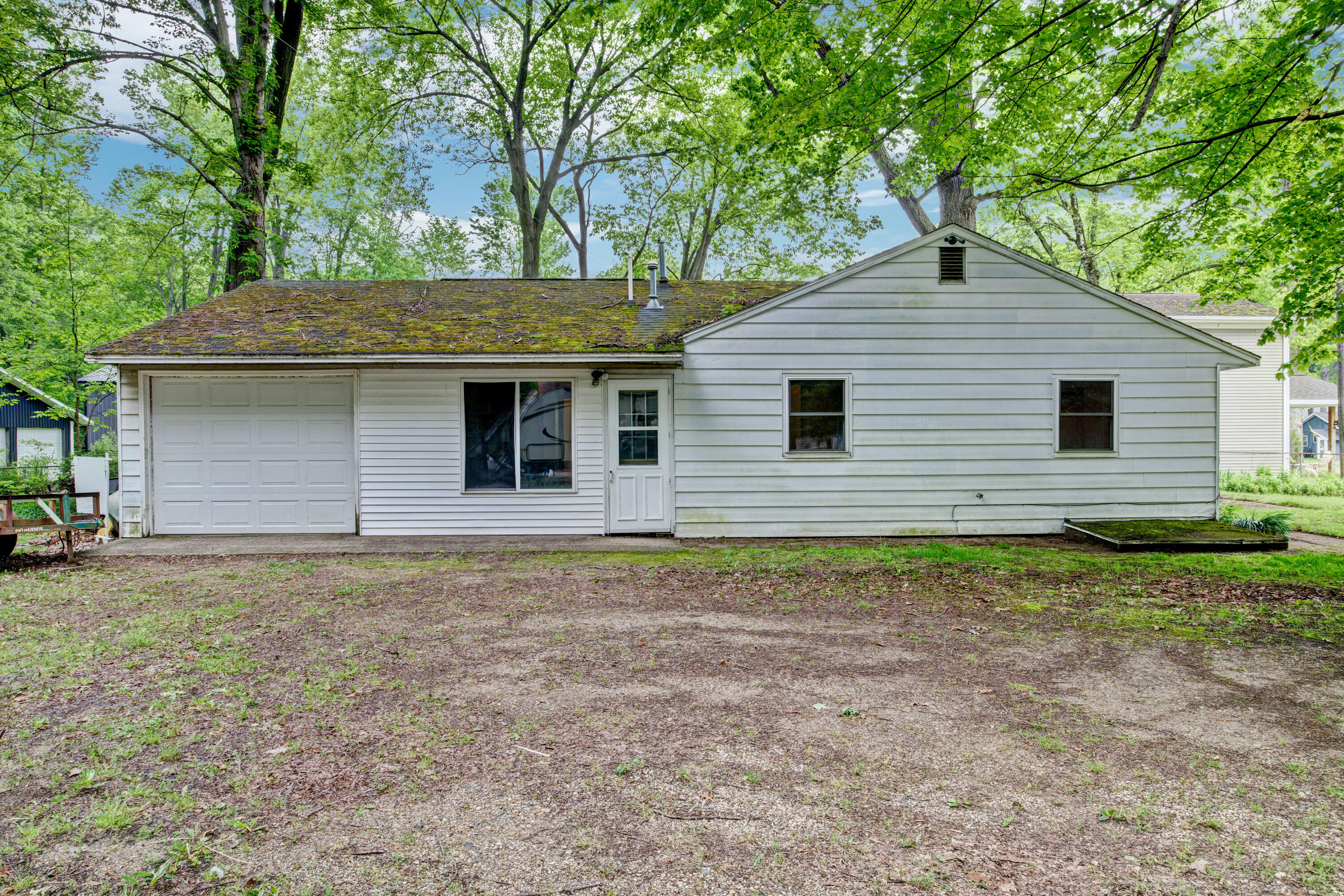 3048 East Baseline Road Gobles, MI 49055 - Photo 4 of 35 Shanna Ax 3048 Baseline Road-3a