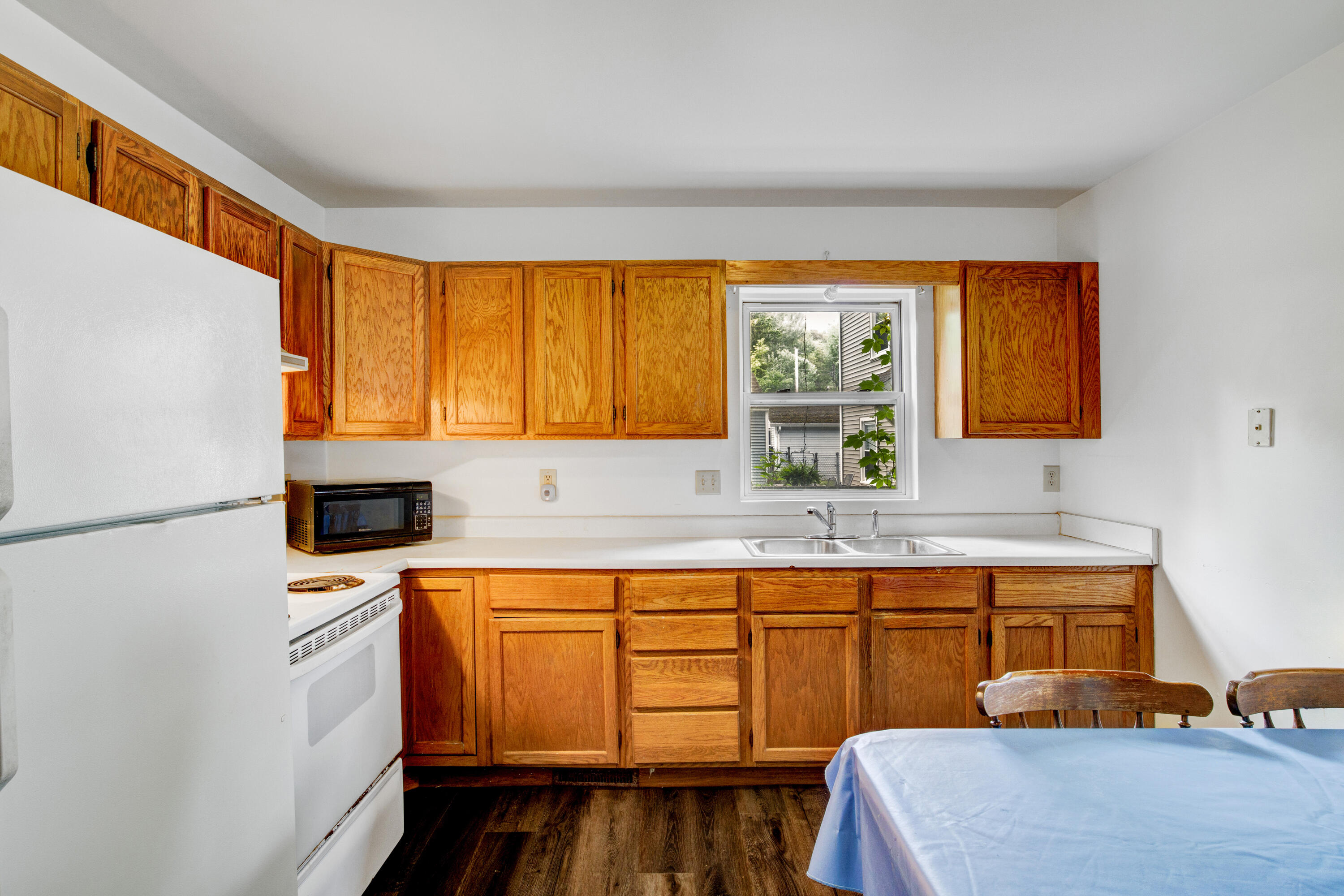 3048 East Baseline Road Gobles, MI 49055 - Photo 10 of 35 Shanna Ax 3048 Baseline Road-10