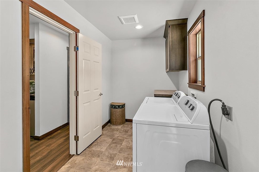 13945 Forsman Road Southeast Olalla, WA 98359 - Photo 17 of 39 Gallery Image 17