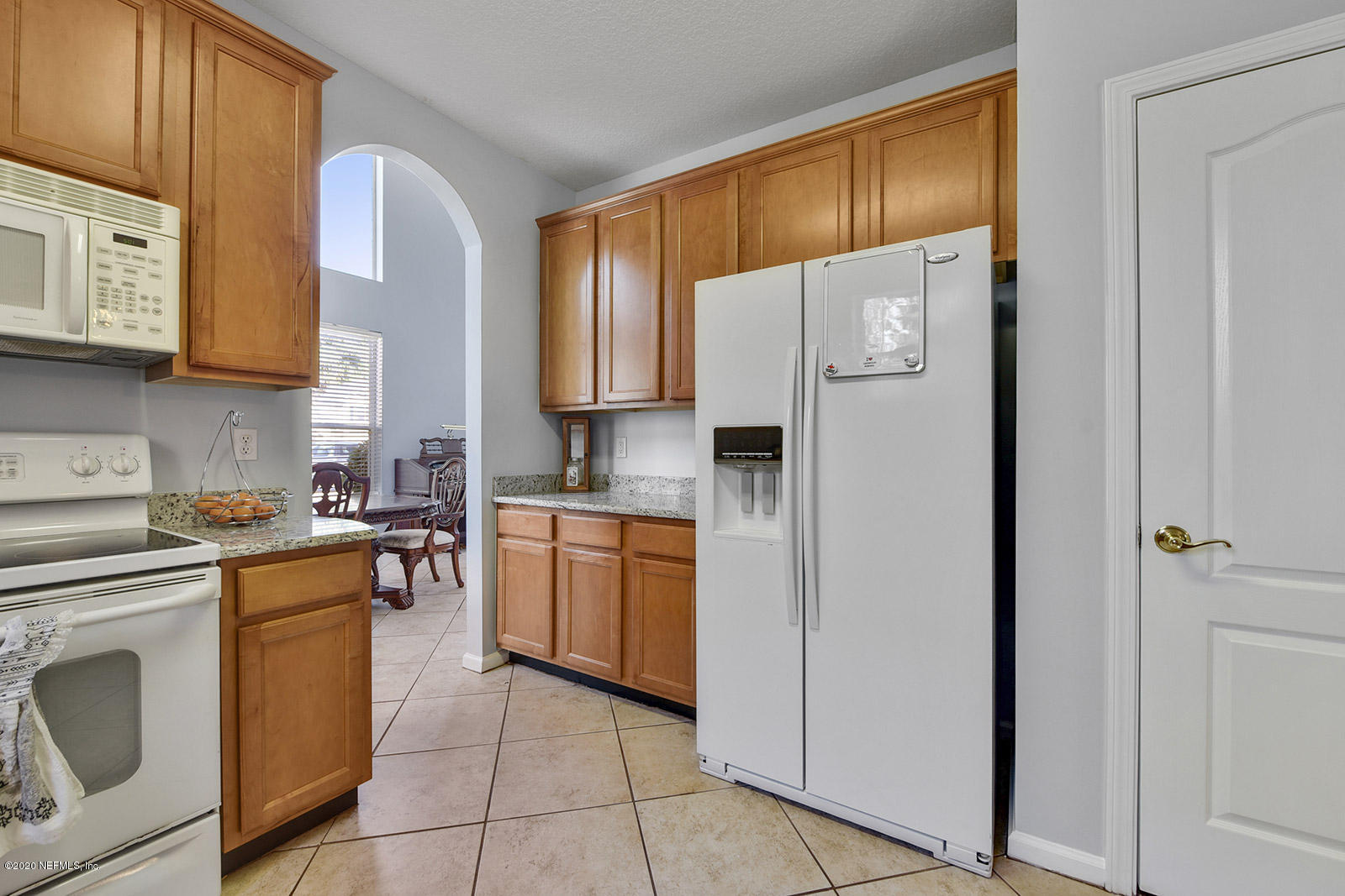 628 Spanish Wells Road Jacksonville, FL 32218 - Photo 12 of 37 010_1600x1067_mls_1600x1067
