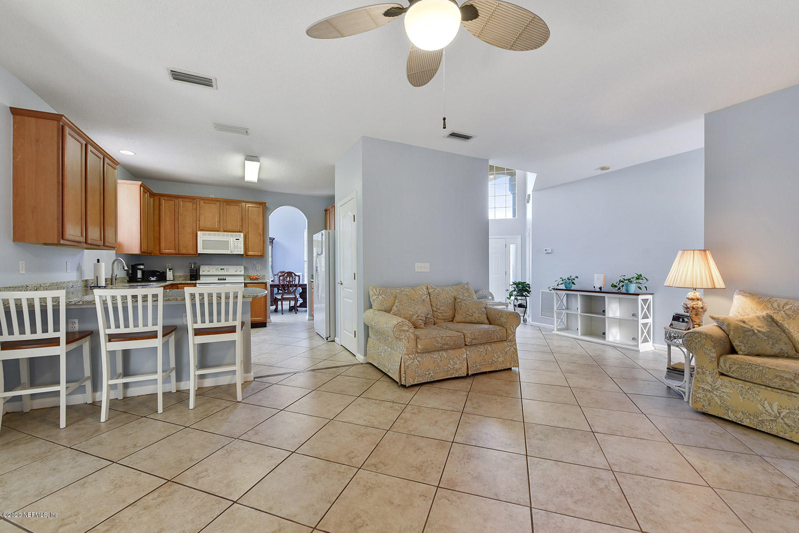 628 Spanish Wells Road Jacksonville, FL 32218 - Photo 8 of 37 008_1600x1067_mls_1600x1067