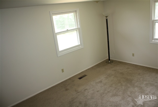 9202 Eby Road Fort Wayne, IN 46835 - Photo 11 of 22