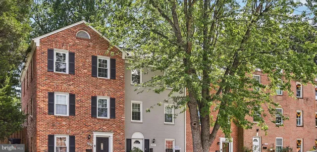 $2,700 | 2905 Wren Court, Woodbridge, VA 22191