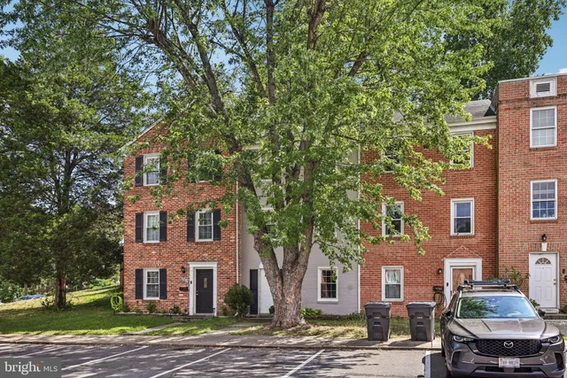 $2,700 | 2905 Wren Court, Woodbridge, VA 22191