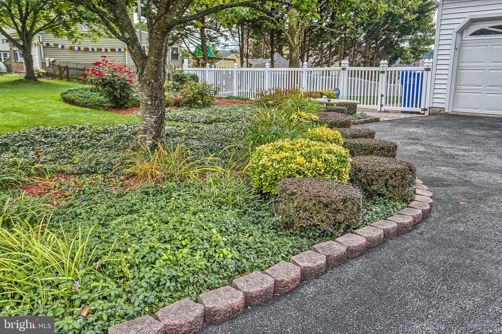 5135 Arney Road Harrisburg, PA 17111 - Photo 2 of 38 This beautifully landscaped yard can be yours.