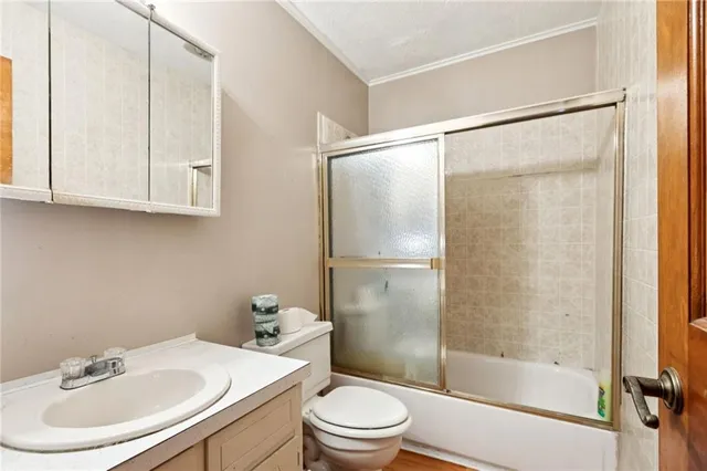 $270,000 | 2505 Northeast 38th Street, Kansas City, MO 64116