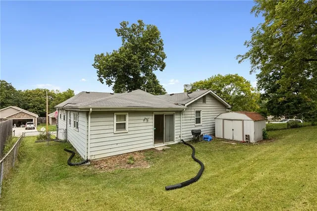 $270,000 | 2505 Northeast 38th Street, Kansas City, MO 64116