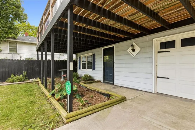 $270,000 | 2505 Northeast 38th Street, Kansas City, MO 64116