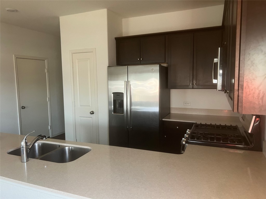 136 Akela Way Georgetown, TX 78626 - Photo 9 of 27