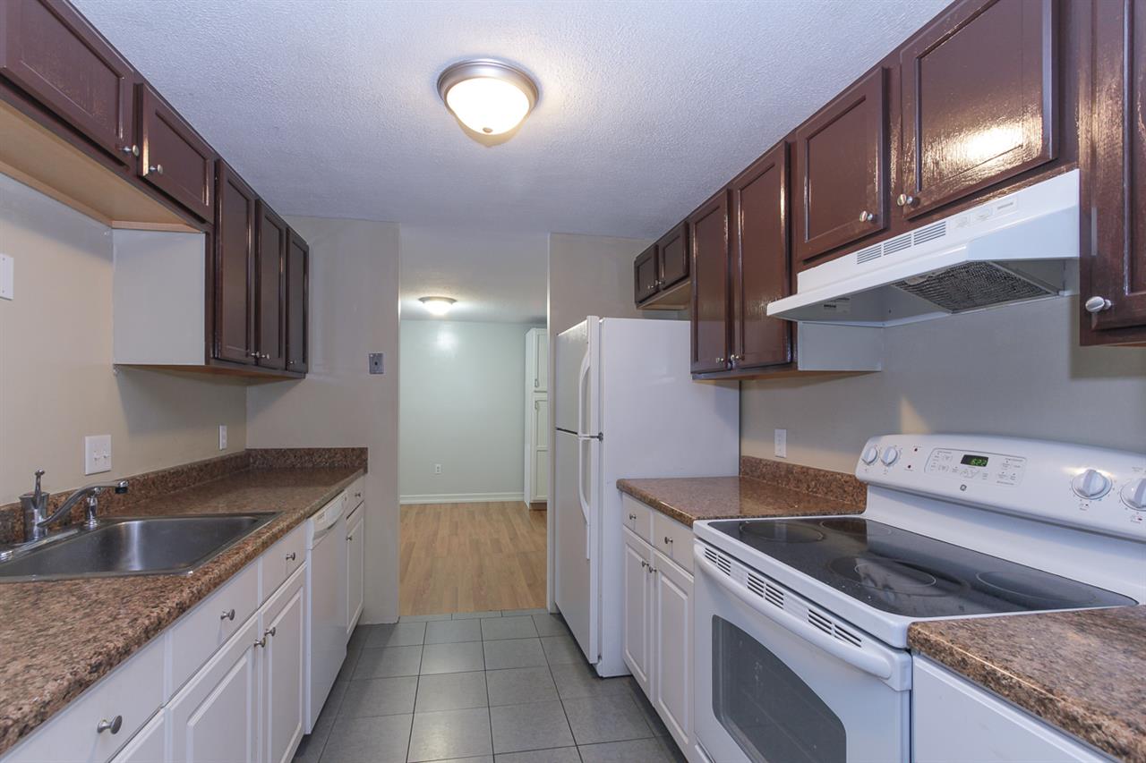 3 Strawberry Bank Road, Unit 21 Nashua, NH 03062 - Photo 5 of 29