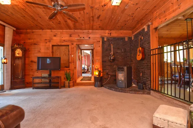 $450,000 | 19 Ives Road, Andover, NH 03216