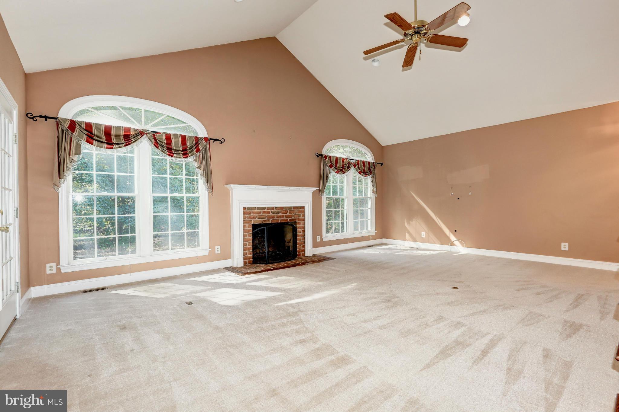 16147 Ed Warfield Road Woodbine, MD 21797 - Photo 11 of 30 Family Room
