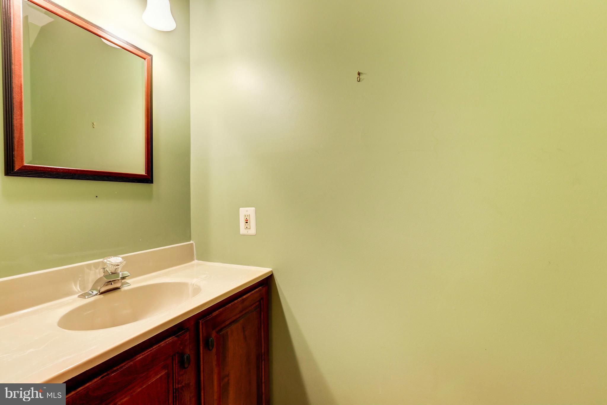 16147 Ed Warfield Road Woodbine, MD 21797 - Photo 14 of 30 Powder Room