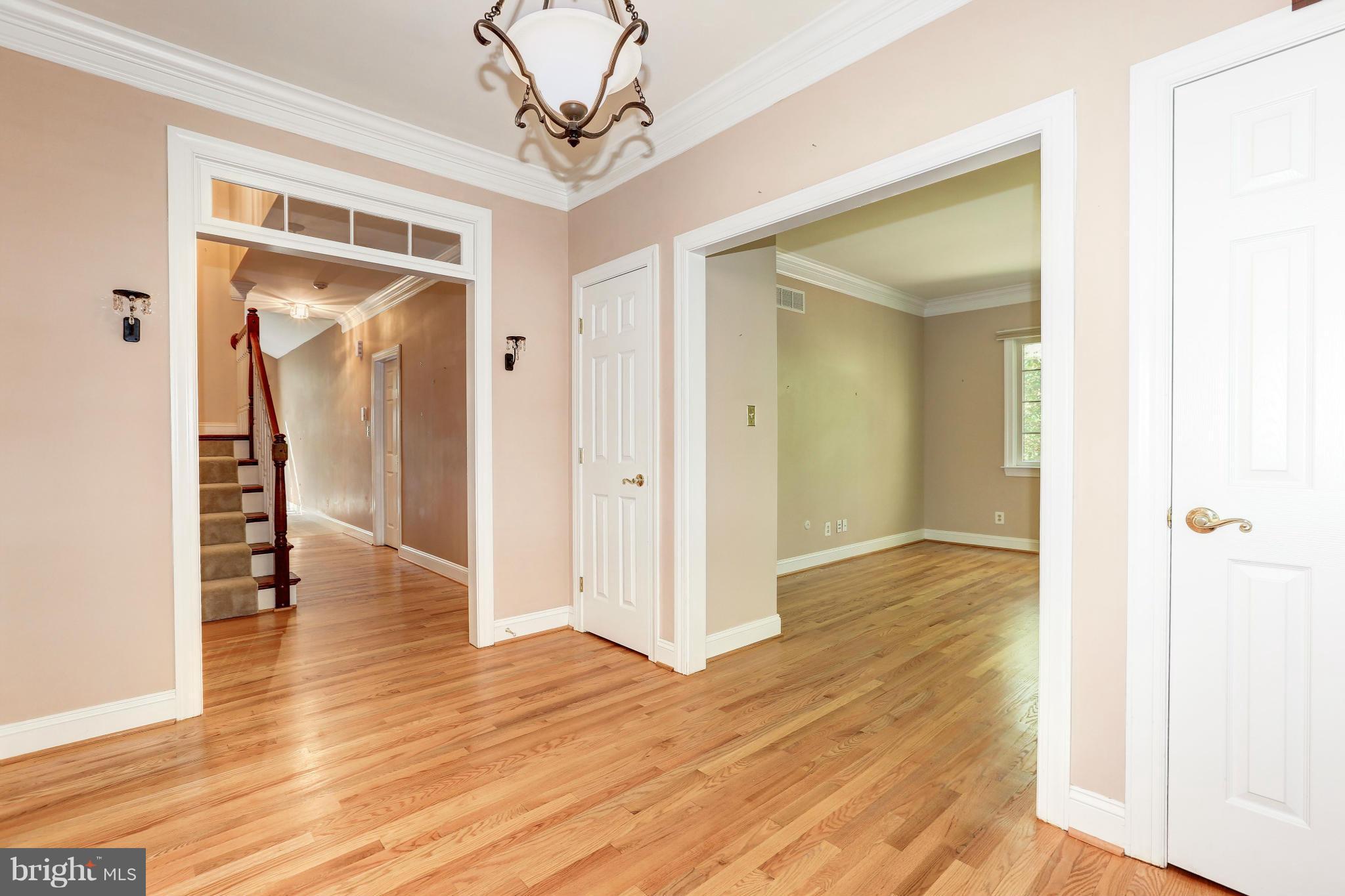 16147 Ed Warfield Road Woodbine, MD 21797 - Photo 3 of 30 Foyer