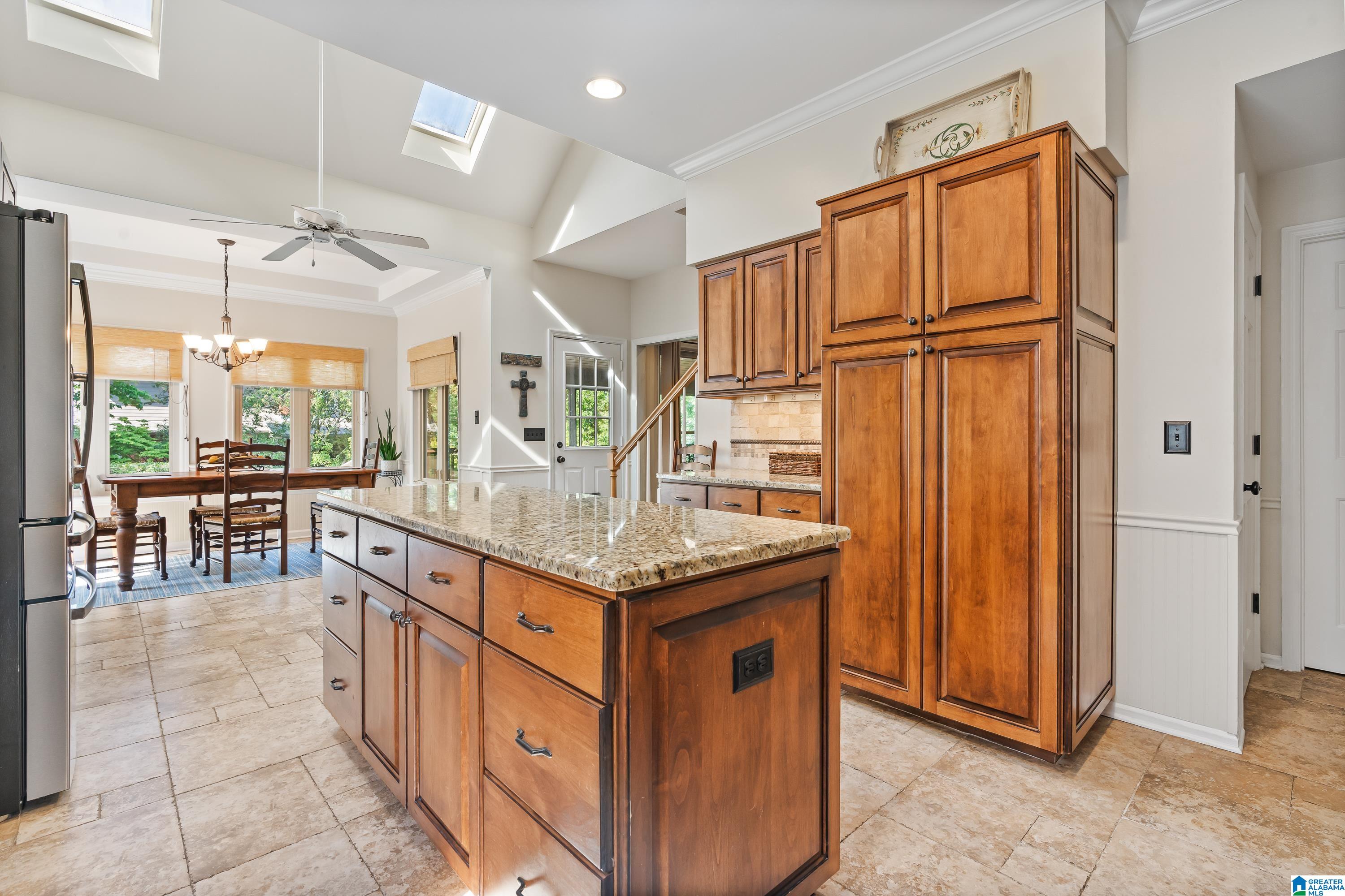 2621 Poplar Post Road Birmingham, AL 35243 - Photo 7 of 41
